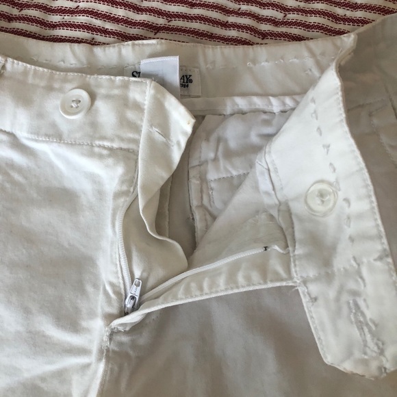 Bundle of shorts - red and white - Picture 5 of 9